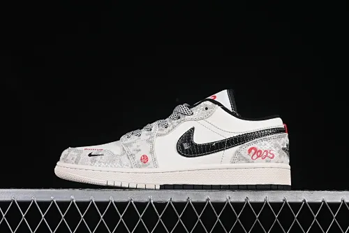 All categories Air Jordan Jordan series basketball shoes Air Jordan 1 Low High-end customized low-top sneakers Air Jordan 1 Low AJ1 Joe 1 Year of the Snake limited pair of black snake scales High-end customized low-top retro basketball shoes SJ9950-055